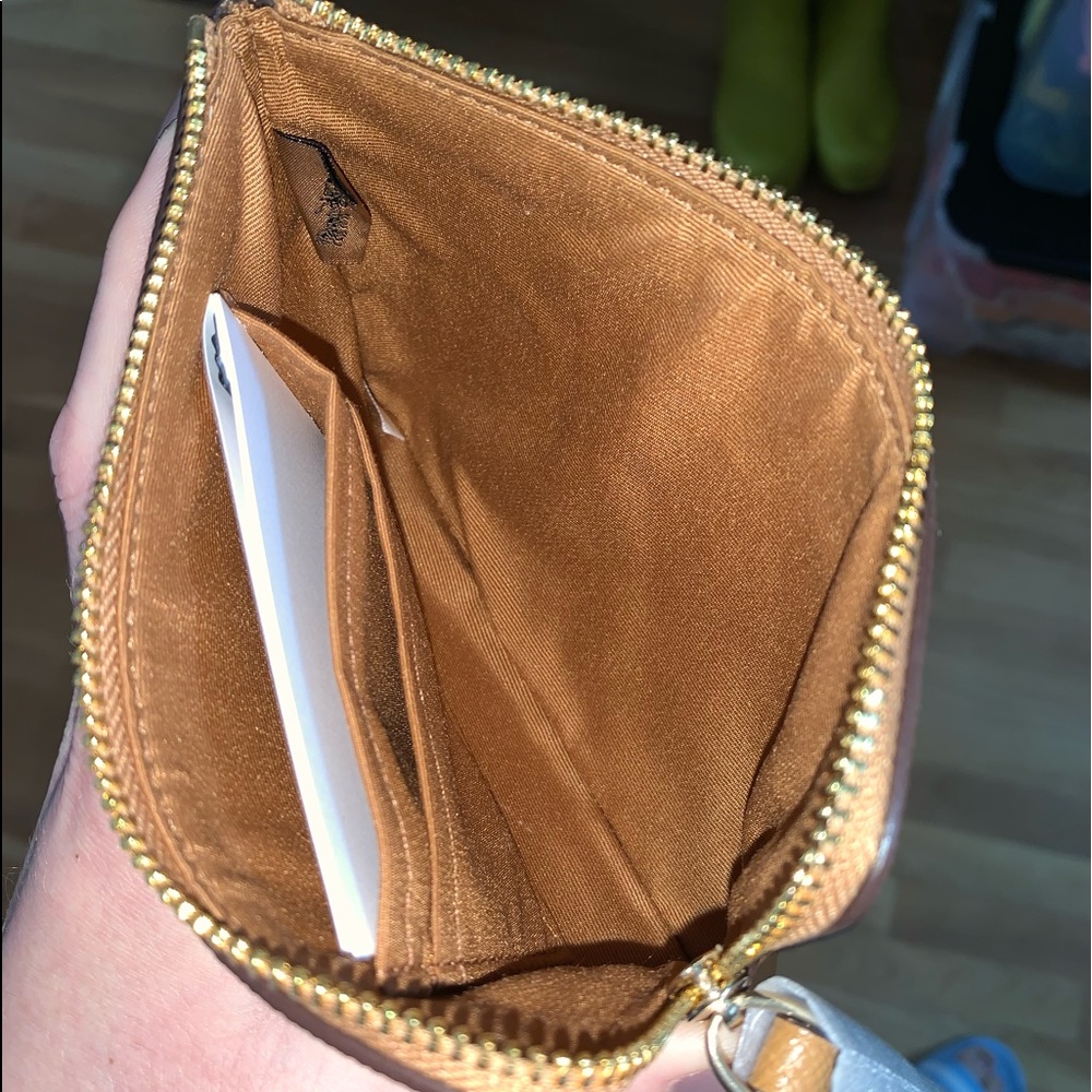 COACH!! NWT! Gorgeous Carmel wristlet!!! - Picture 8 of 8